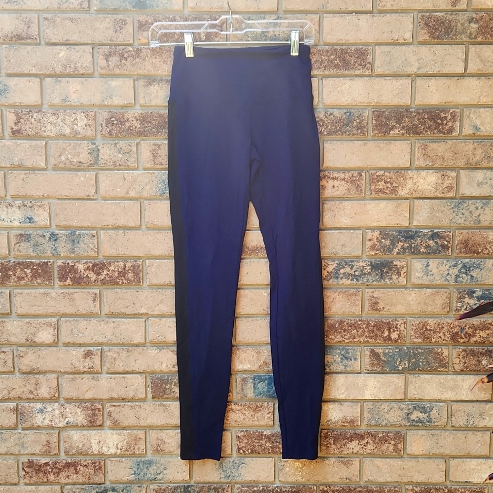 Ruby Ribbon tummy flattening, side stripe legging